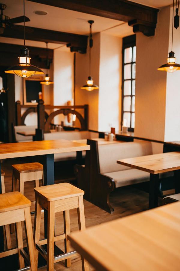 Ratskeller Hotel & Restaurant Krov Ngoại thất bức ảnh