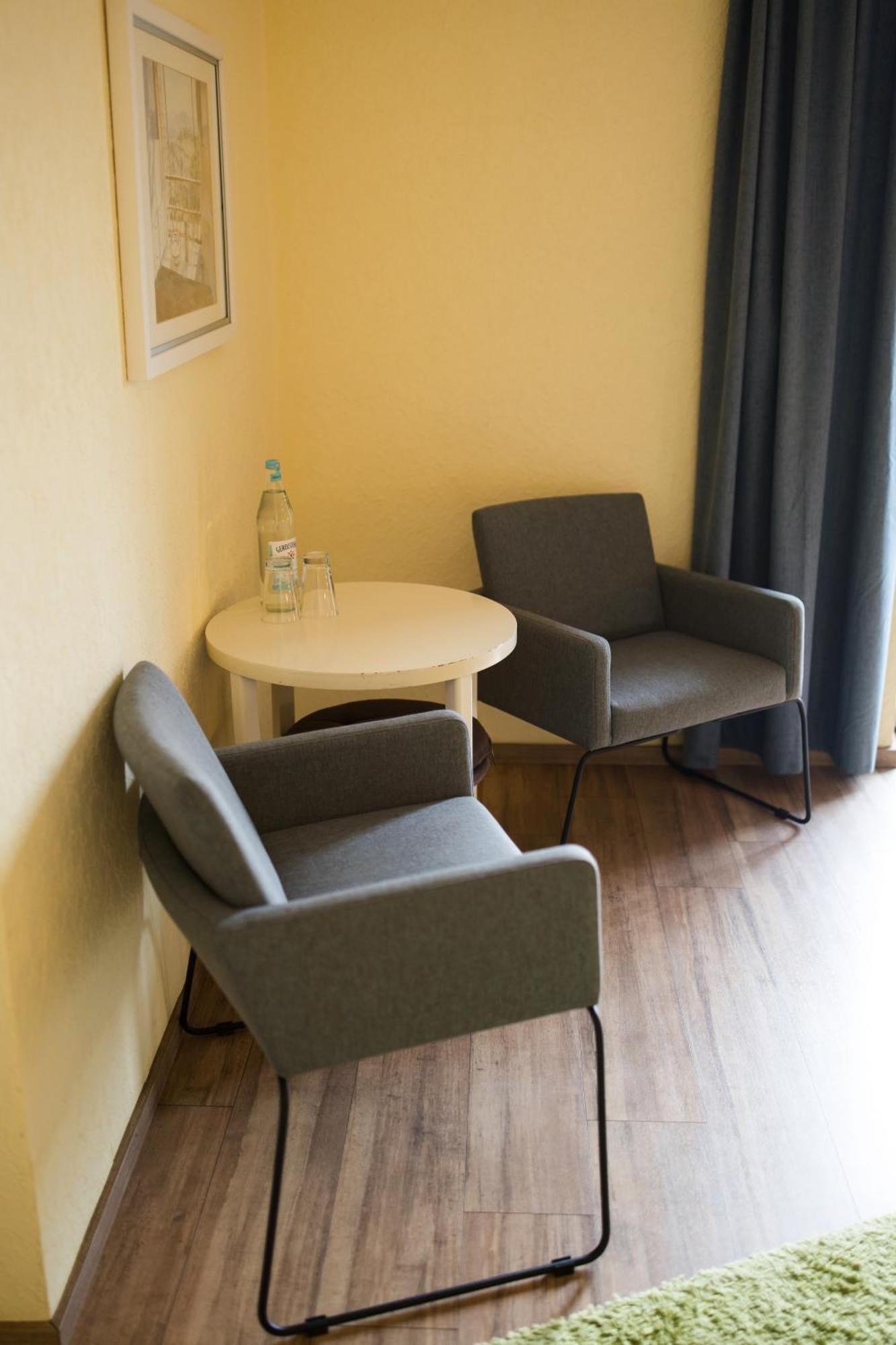 Ratskeller Hotel & Restaurant Krov Ngoại thất bức ảnh